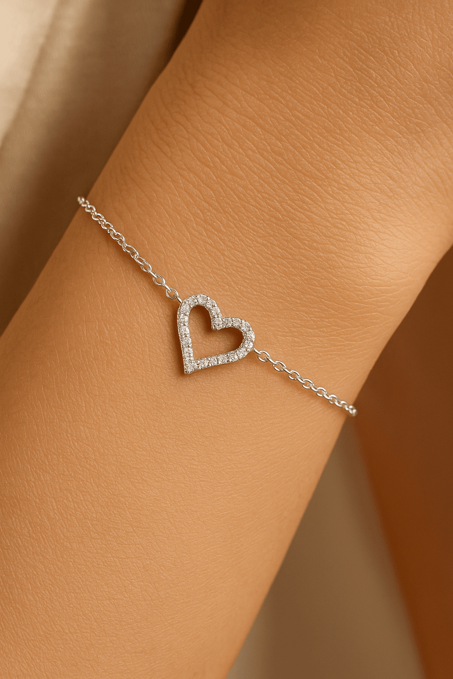 Lab Diamond Heart Bracelet 0.25ct D/VVS in 18k White Gold - After Diamonds